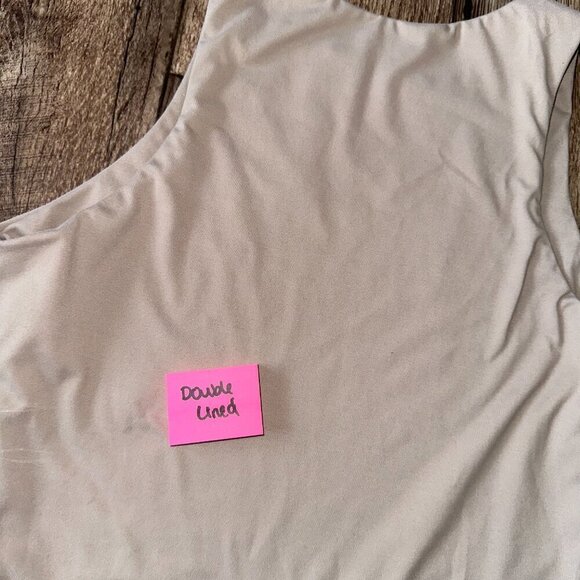 E FAN Medium Women's Taupe Tank Top Buttery Soft High Neck Cropped - Picture 12 of 12